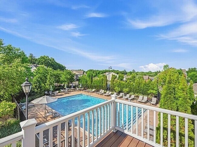 Building Photo - Spacious 3BR Condo in Westborough