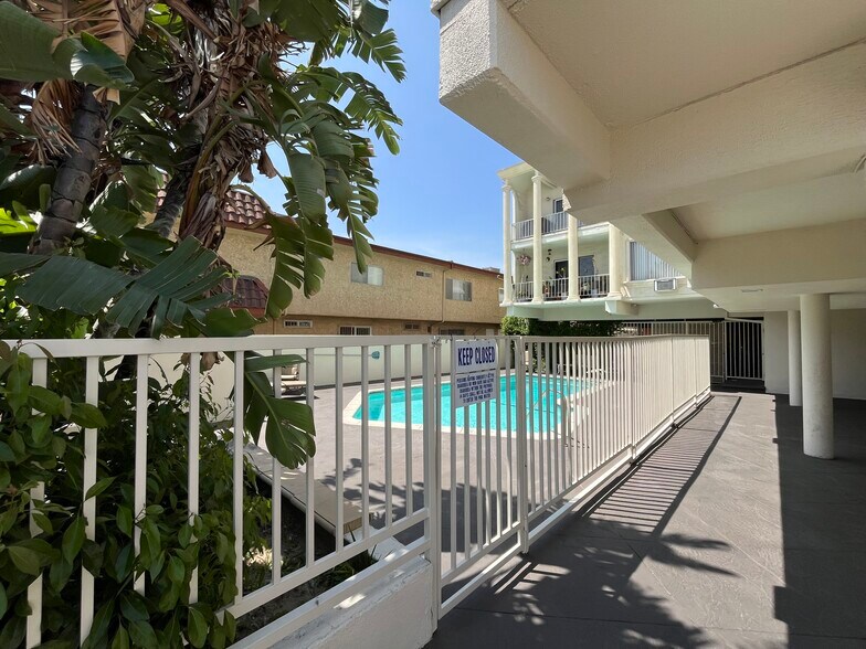 Building Photo - 1417 S Atlantic Blvd