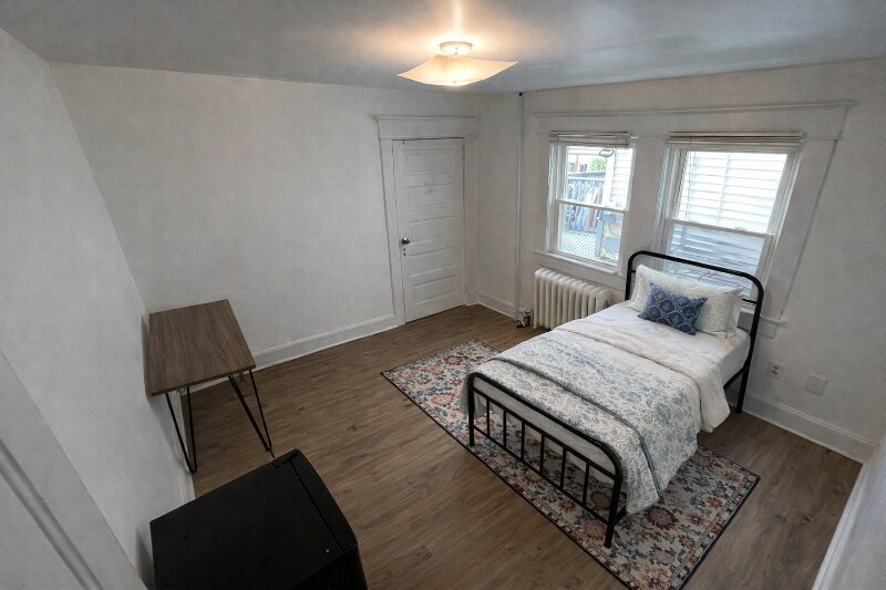 Building Photo - 1221 Vine St