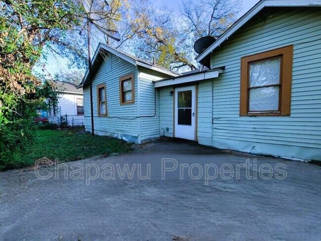 Building Photo - 1111 Gibbs