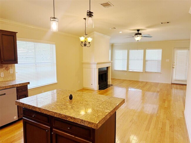 Building Photo - 2608 Stenson Dr