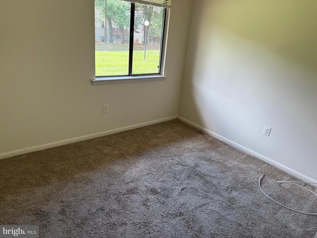 Building Photo - 4193 Meadowland Ct