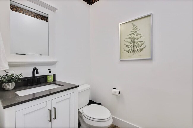 Building Photo - 4611 S Merrivale Pl