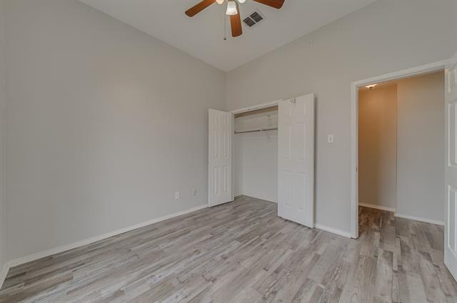 Building Photo - 10617 Memphis Dr