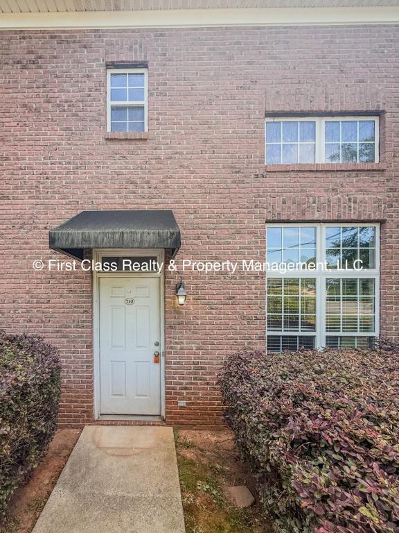 Building Photo - 710 Tavern Ct