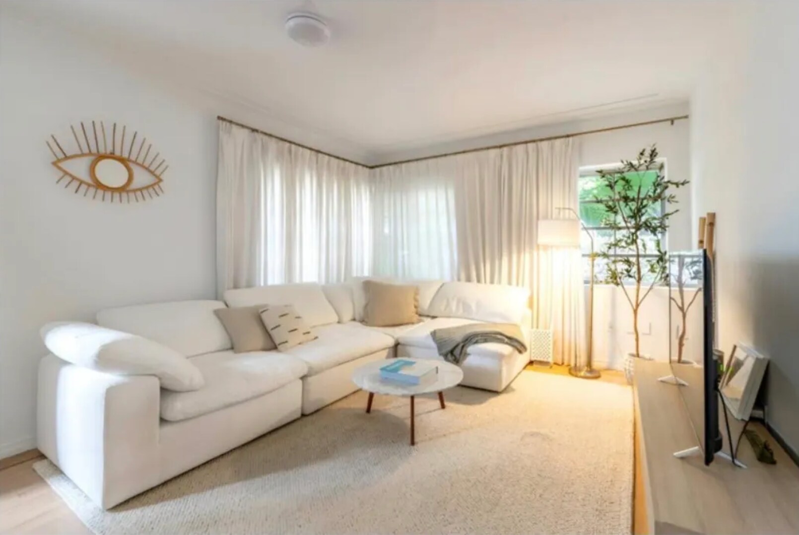 Building Photo - 817 Meridian Ave