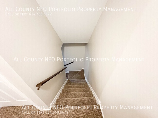 Building Photo - 4601 Paxton Dr S