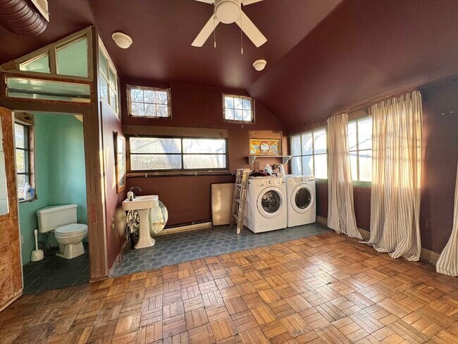 Building Photo - 1539 Madison Ave