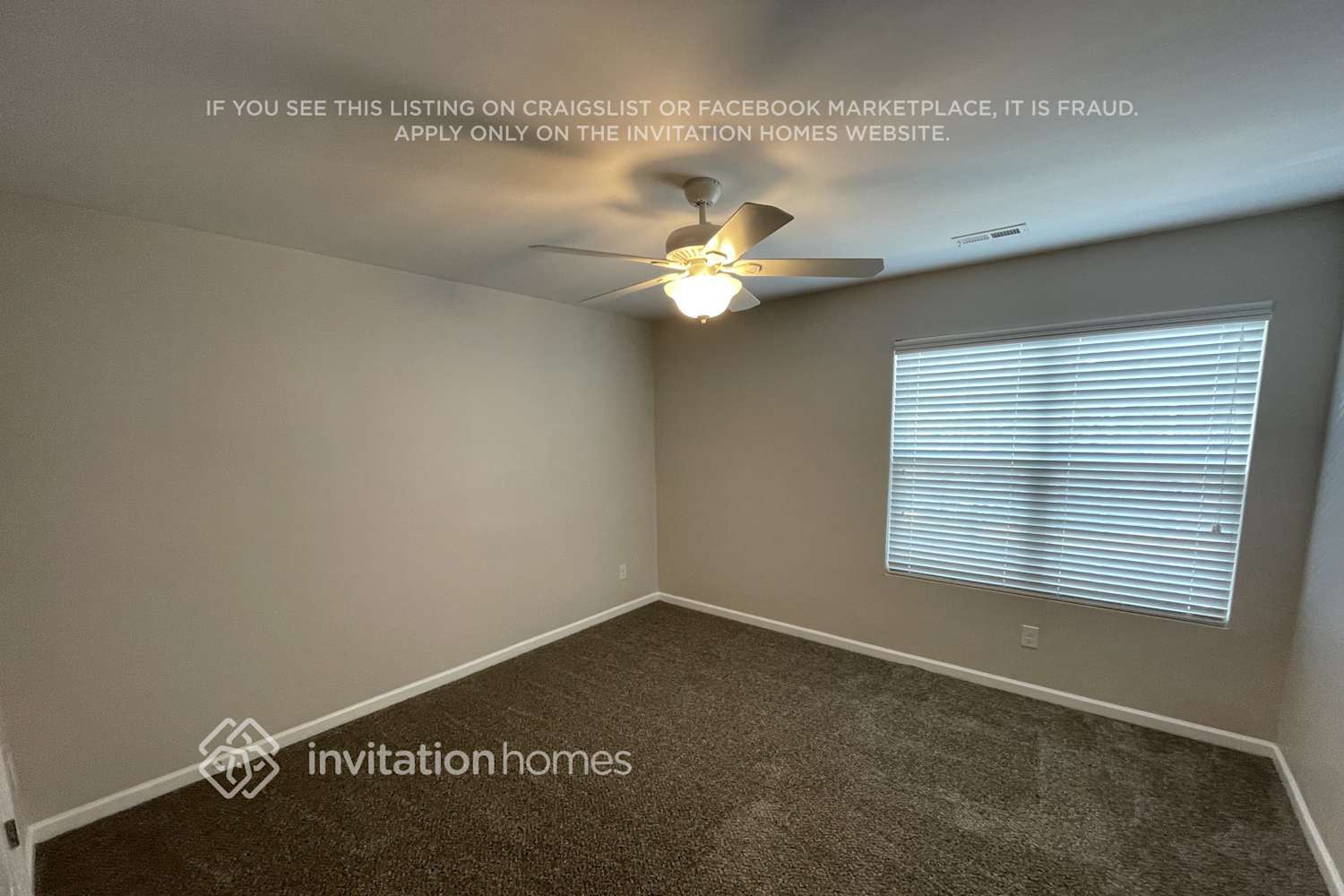 Building Photo - 136 Autumn Bluff Cir