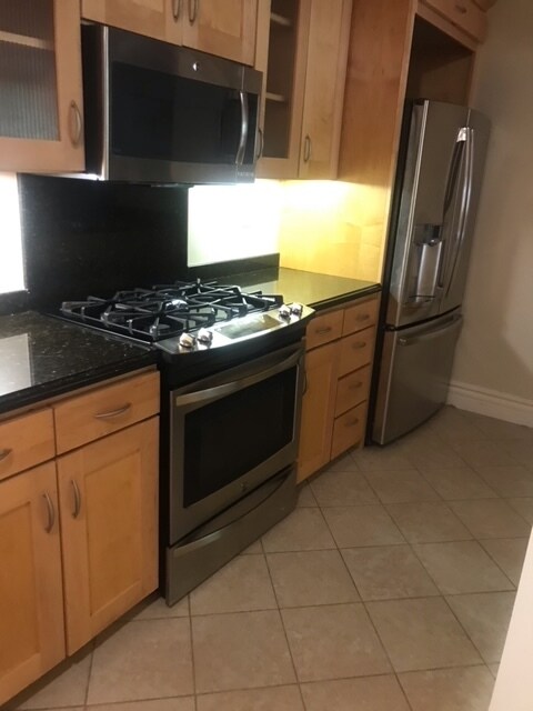 Building Photo - 1658 Camden Ave