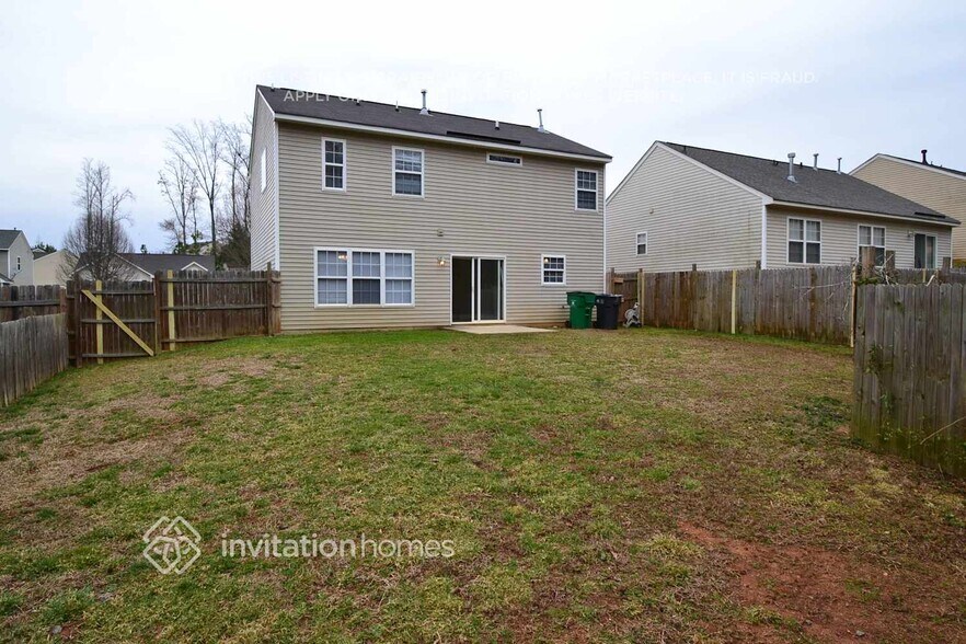 Building Photo - 14826 Jerpoint Abby Dr