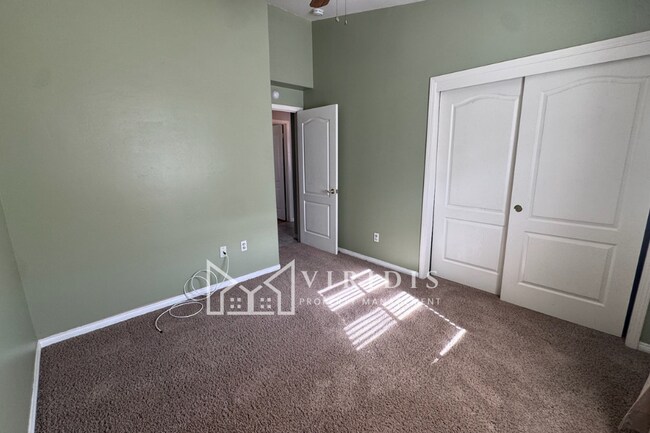 Building Photo - 10014 Brookline Woods Dr