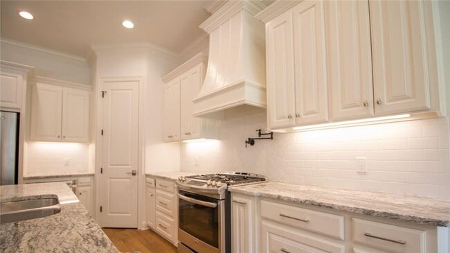 Building Photo - Gorgeous Home in South Shreveport