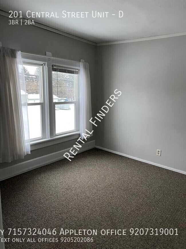 Building Photo - 201 Central St