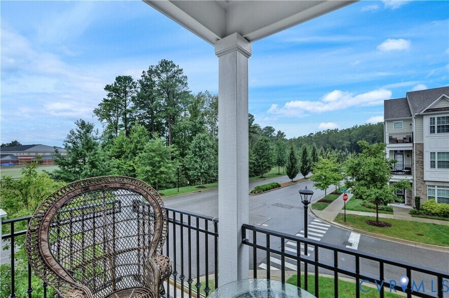 Building Photo - 3900 Liesfeld Pl
