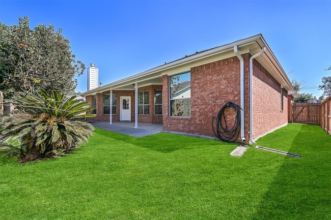 Building Photo - 16814 Tower Ridge