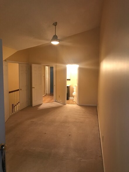 Building Photo - 5485 Trumpet Vine Ct