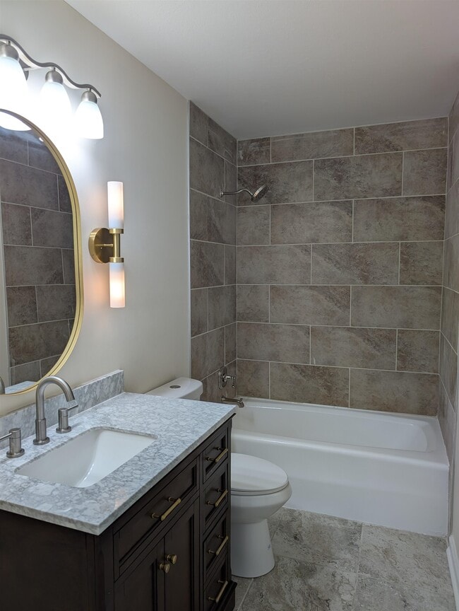 Building Photo - 410 Gaither Dr