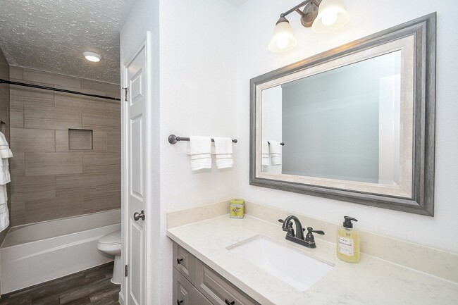 Building Photo - 19734 Redroot Dr