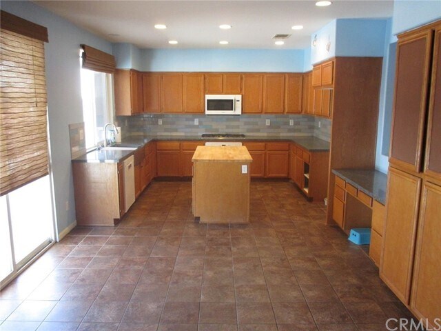 Building Photo - 31230 Bermuda St