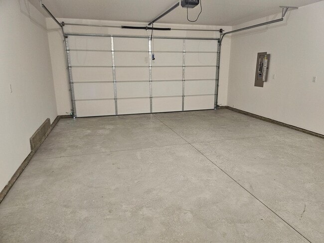 Building Photo - New Construction 3 bed, 2 bath!