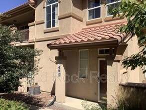 Building Photo - 1482 Courtyard Heights