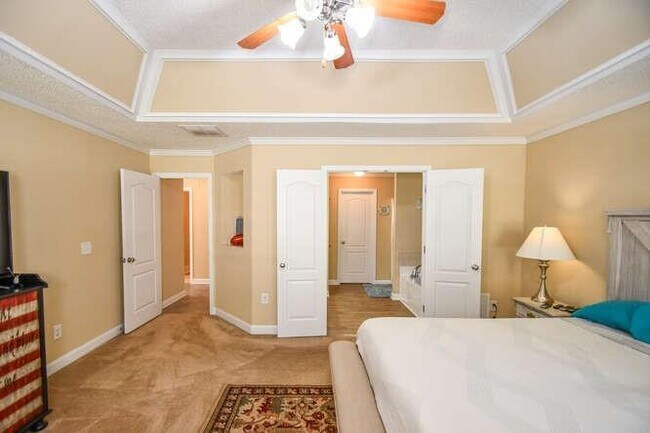 Building Photo - 886 Jefferson Walk Cir