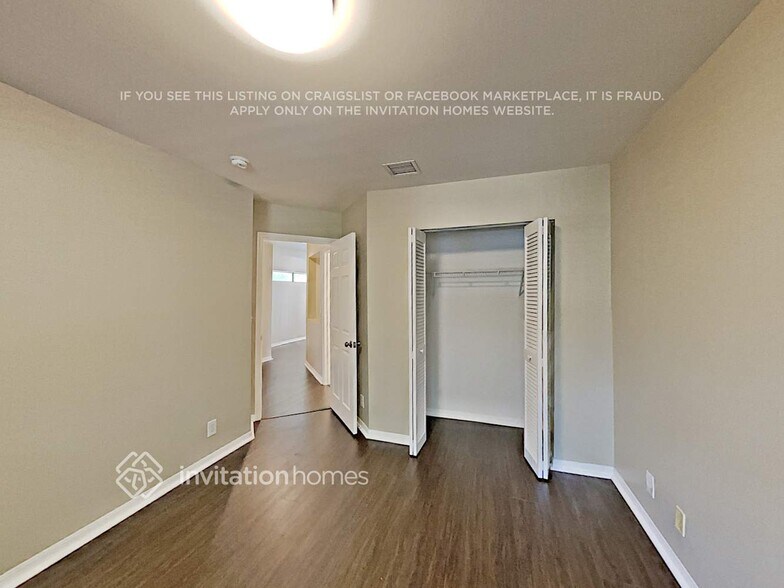 Building Photo - 5820 NW 60th St