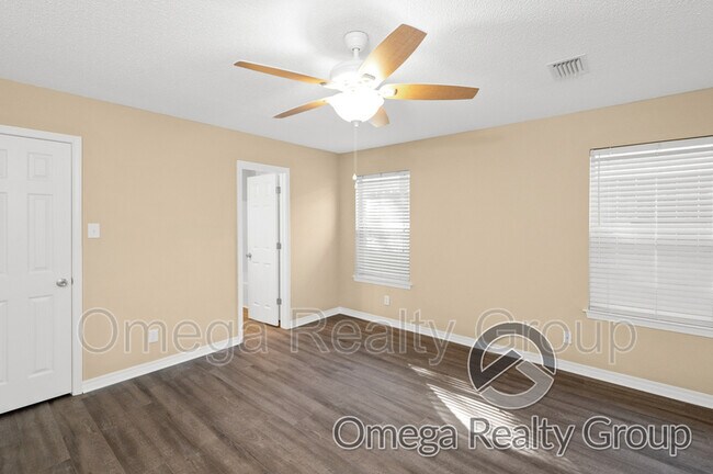 Building Photo - 519 Kimberly Dr