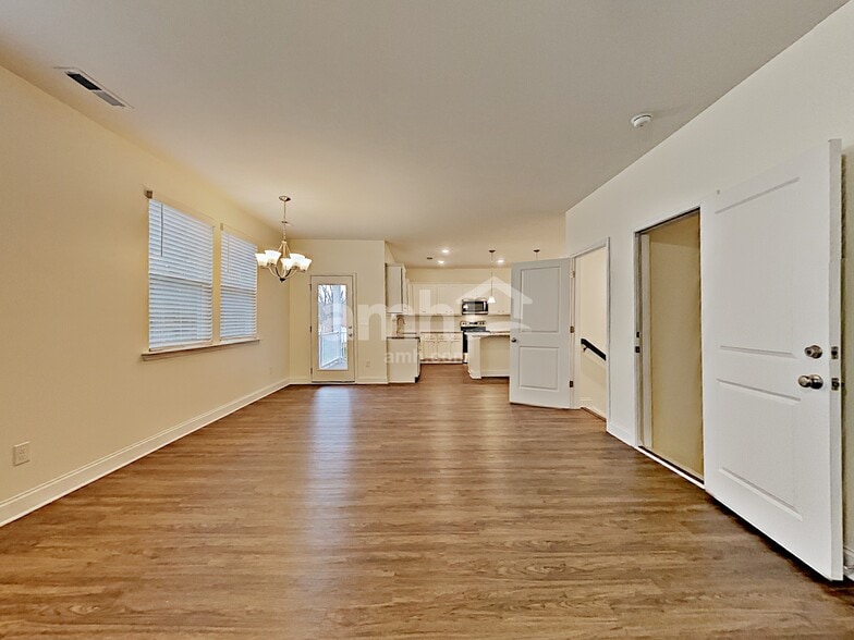 Building Photo - 17322 Alydar Commons Ln
