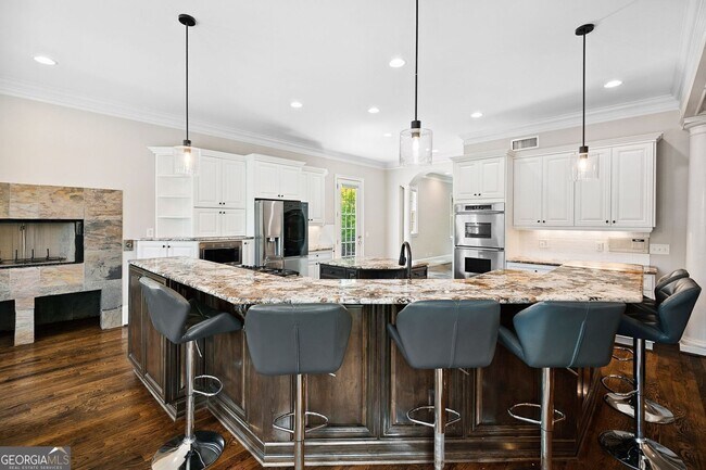 Building Photo - 11140 W Rd