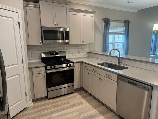 Building Photo - 340 Nettle Ln