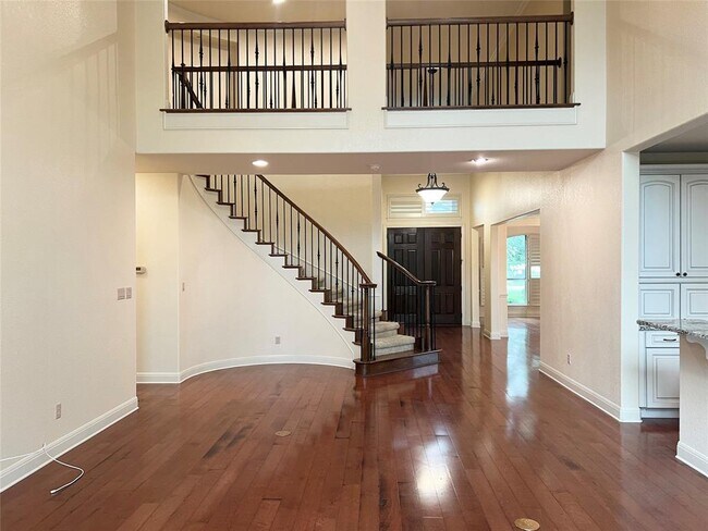 Building Photo - 206 Varco Dr