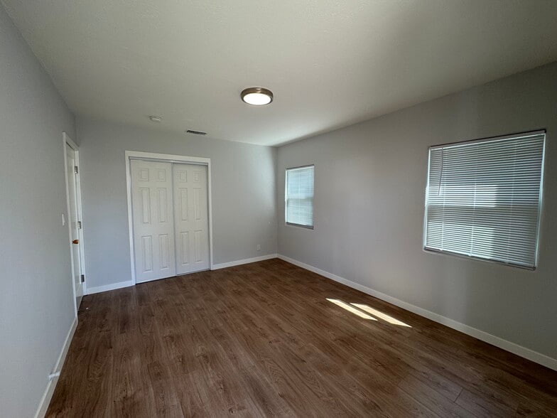 Bedtoom #1 - 5943 Tujunga Ave