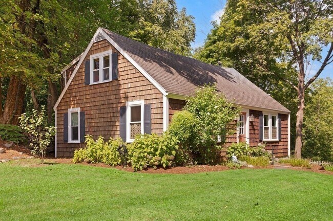 Building Photo - 168 Ames St
