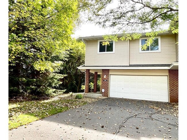 Building Photo - 7414 Bolton Way