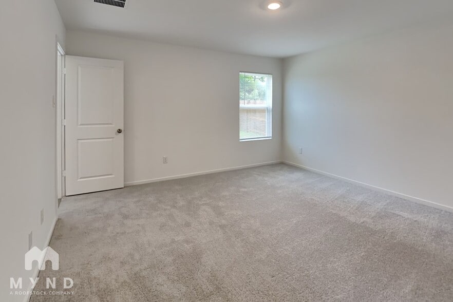 Building Photo - 940 Capracotta Dr