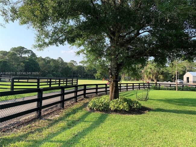 Building Photo - 14561 Tangerine Dr