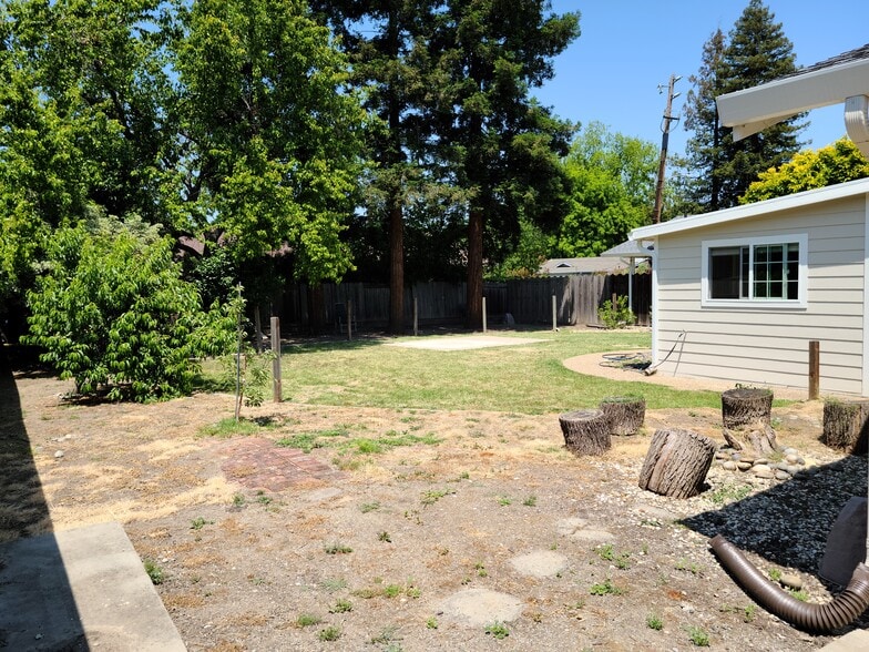 Building Photo - 514 Osborn Ln
