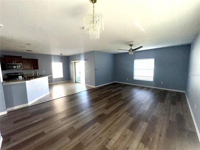 Building Photo - 2120 Song Sparrow Ct