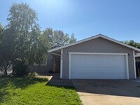 Building Photo - 3 Bedroom Home In Quail Ridge