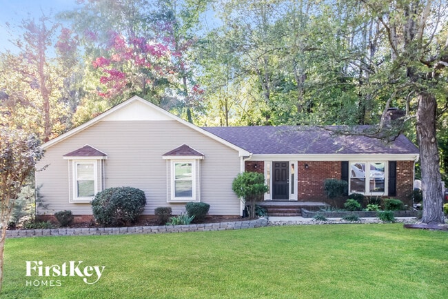 Building Photo - 4923 Shady Pine Dr