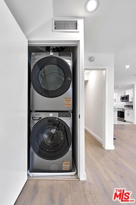 Building Photo - 843 4th St