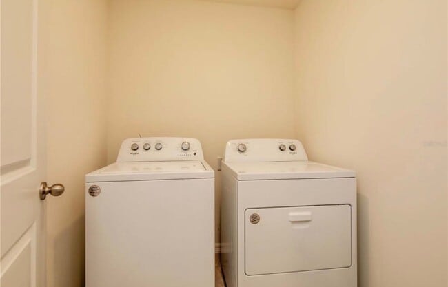 Building Photo - 4119 Autumn Amber Dr