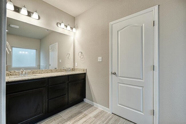 Building Photo - 113 San View Dr