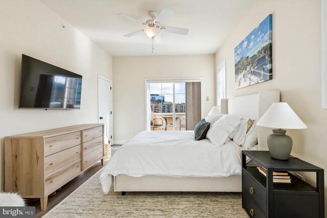 Building Photo - 103 Front St