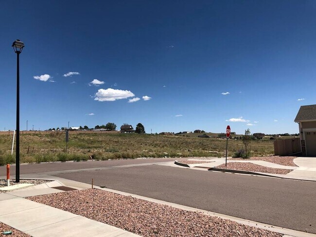 Building Photo - 6996 Tullamore Dr