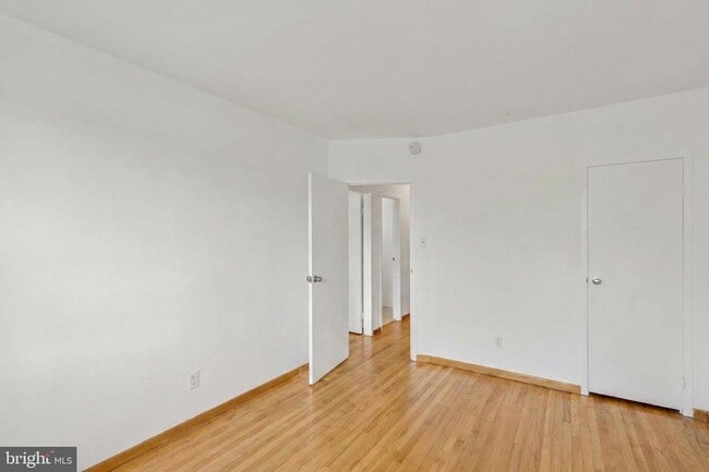 Building Photo - 4200 Cathedral Ave NW