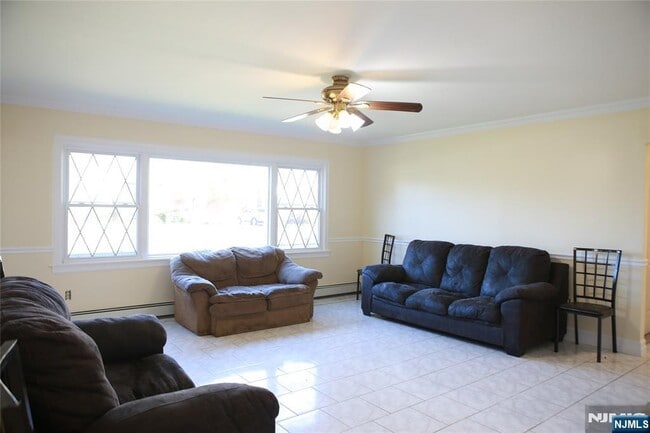 Building Photo - 2A Harvey Ave