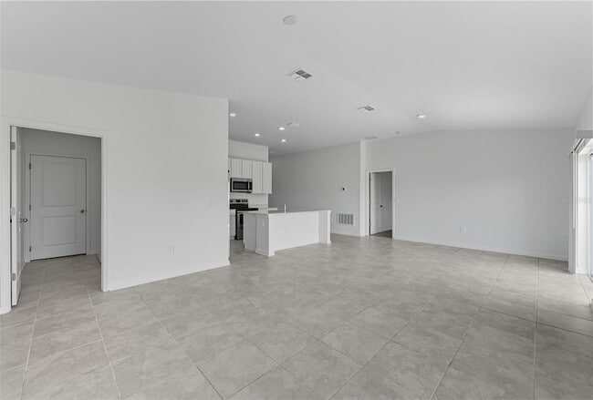 Building Photo - 1526 Brentwood Dr